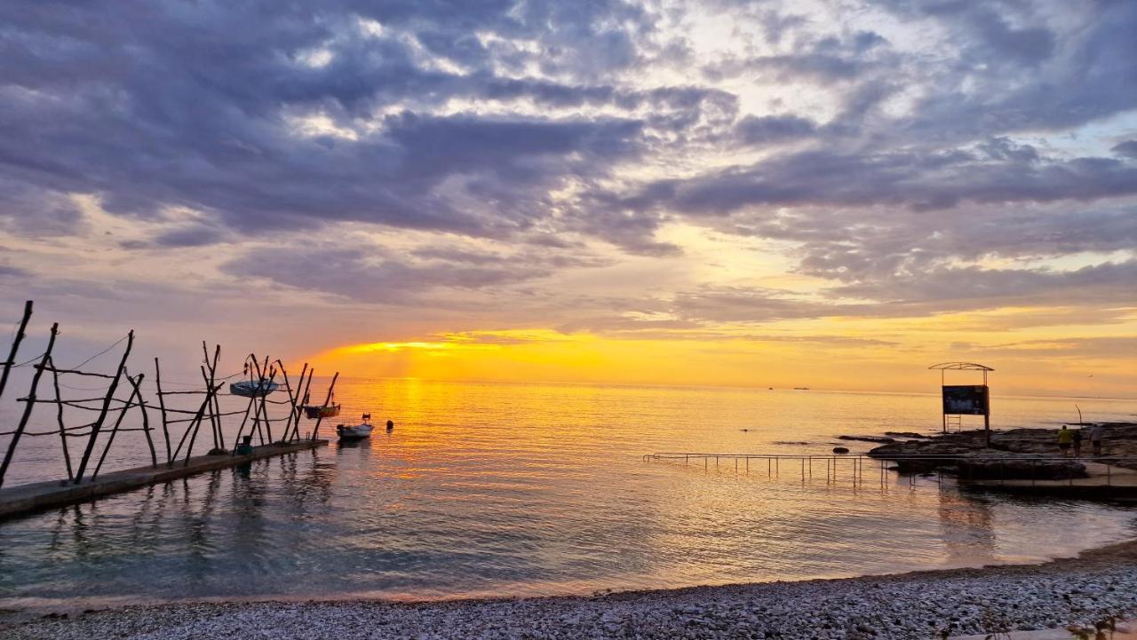 Villa Azzurra Bašanija Екстериор снимка